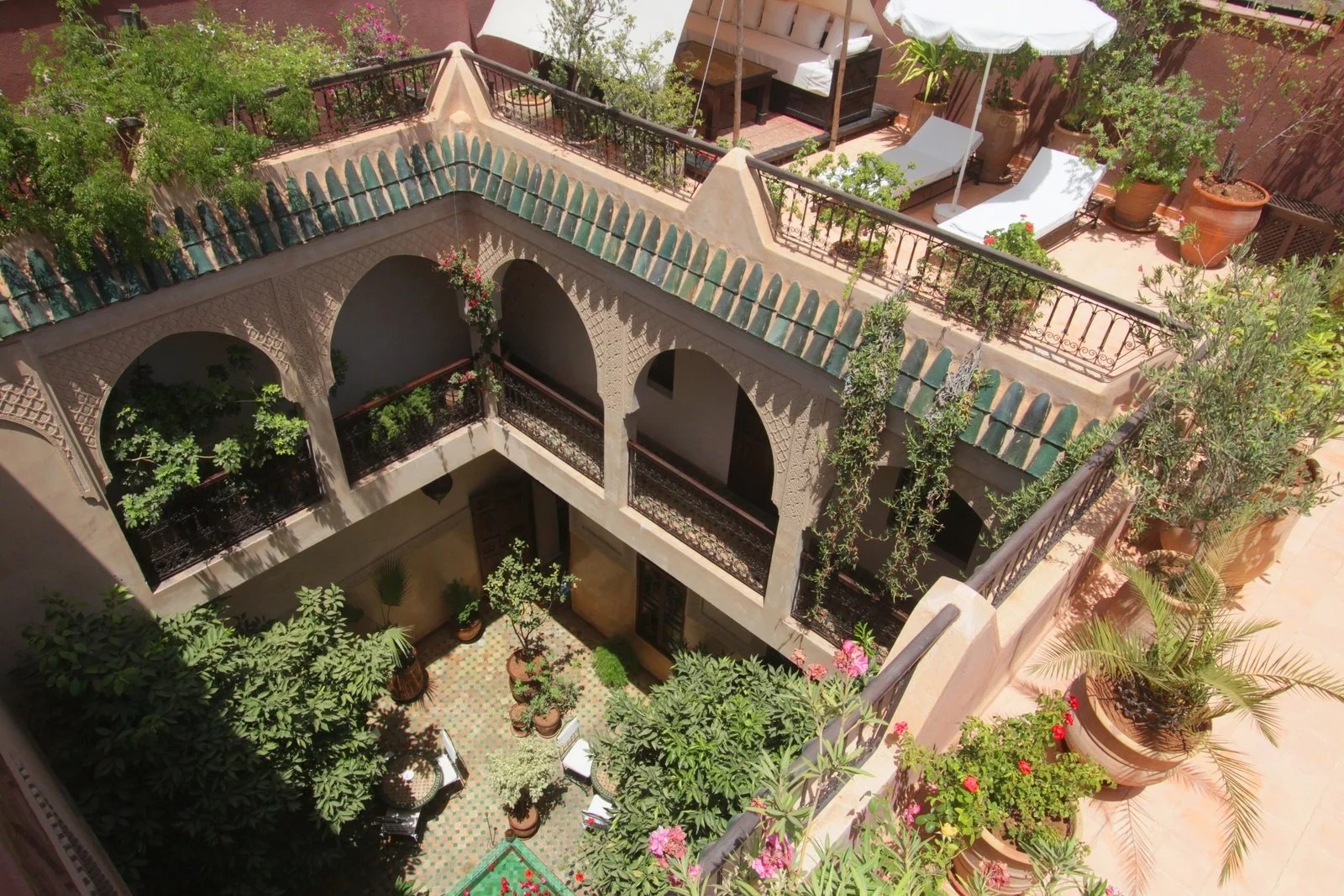 Le patio du Riad Massiba vu depuis l’étage
